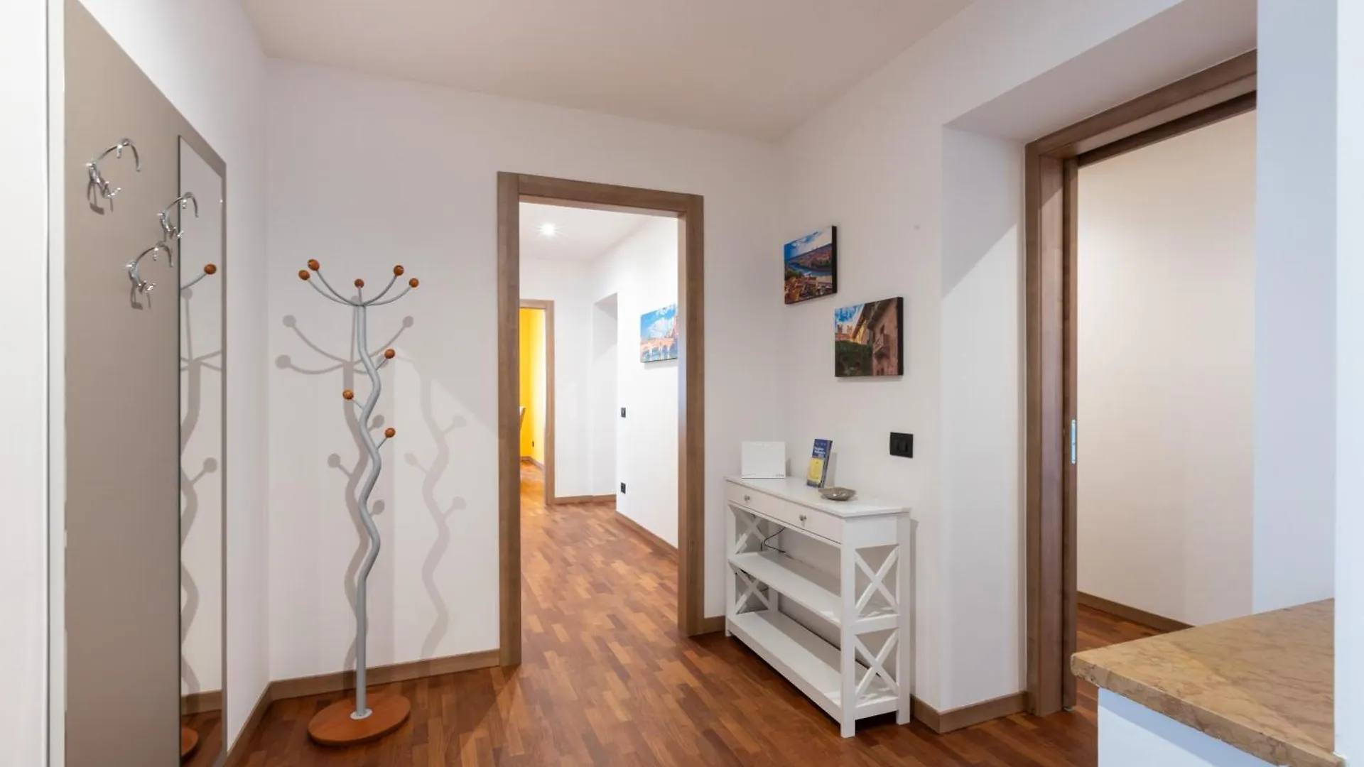 Apartment Appartamento Al Colonnato - Vicinissimo Al Centro, Ideale Per Famiglie E Gruppi Di Amici Verona